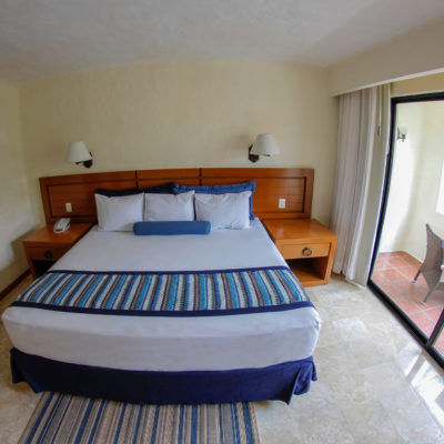 Bed-sing-size-2-bedrooms-Suite-Plaza-Pelicanos-Grand-Beach-Resort-Puerto-Vallarta