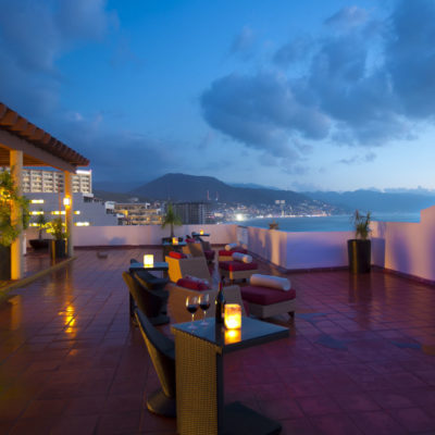 Sky-Area-Restaurant-Plaza-Pelicanos-Grand-Beach-Resort